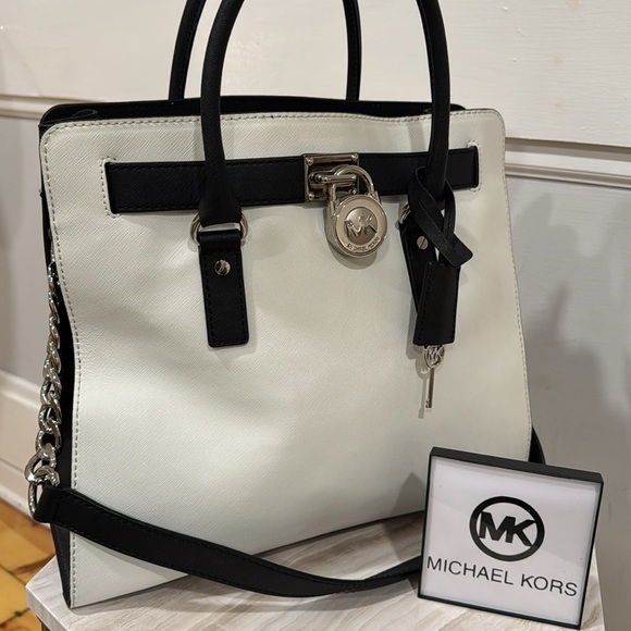 Michael Kors Handbags - Michael Kors Bag Vintage Large Hamilton Tote Bag